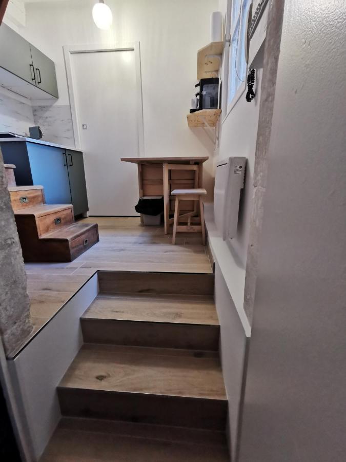 Studio En Duplex Dans Un Hotel Particulier Кан Экстерьер фото